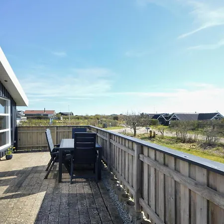 Awesome In With House A Panoramic View
