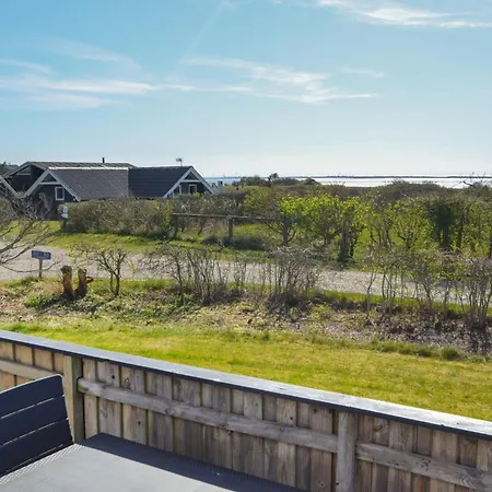 Awesome In With House A Panoramic View *